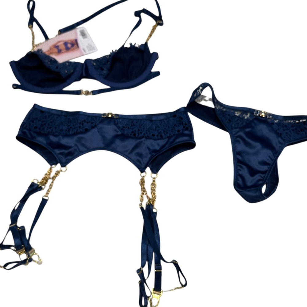 Roma Confidential 3 Piece Lingerie Set Navy Blue Gold Lace Satin Size XS NWT